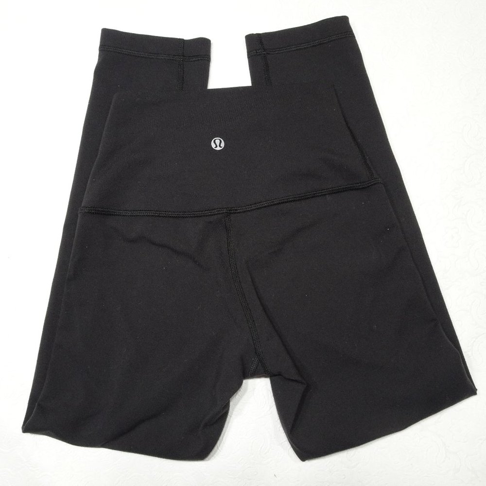 Lululemon Reversible Capri Yoga Pants Size 4